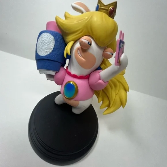 Mario + Rabbids Kingdom Battle - Rabbid Peach Figure 📱🤪 - Picture 8 of 11